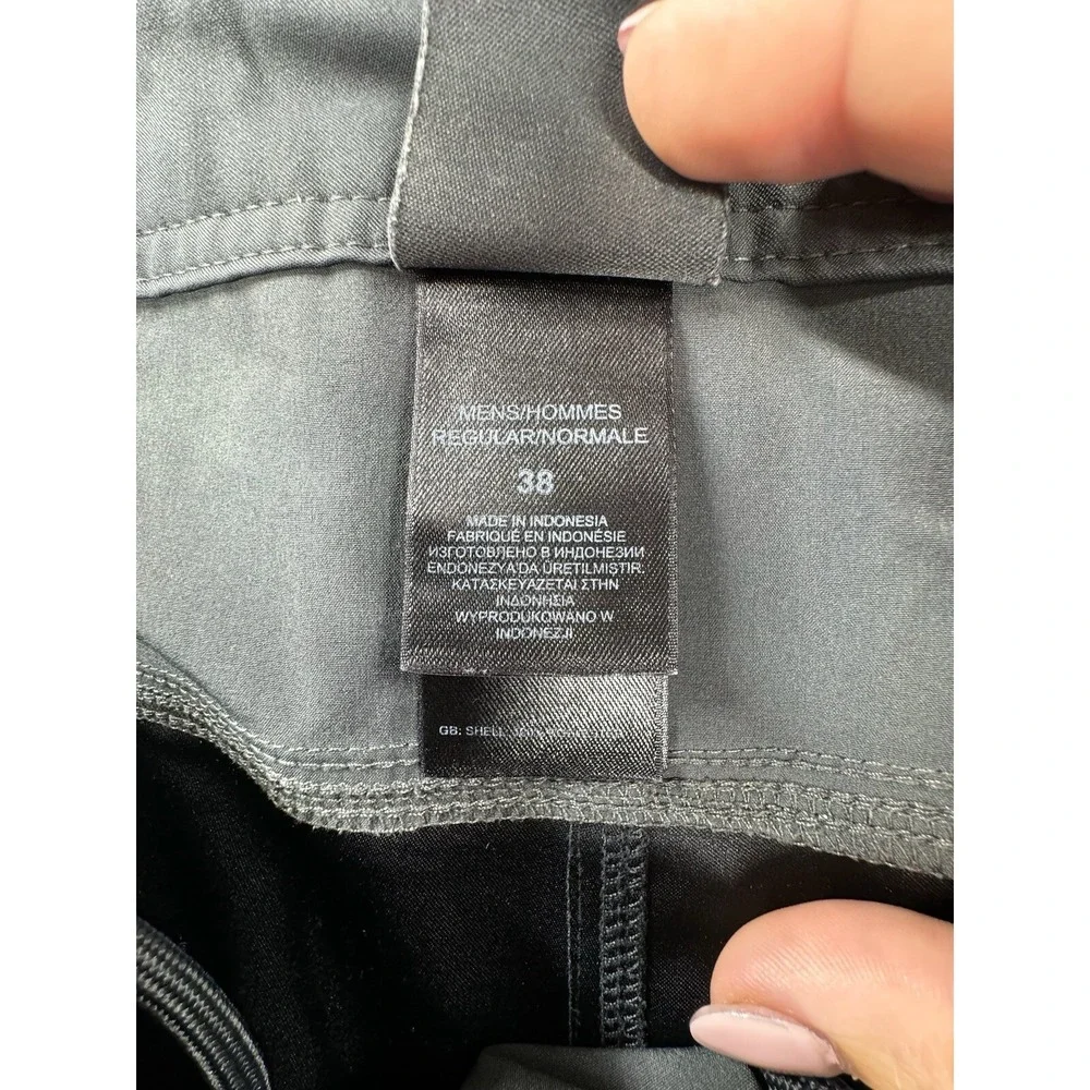 The North Face Shorts Mens‎ 38 Black Chino Golf Dress Zippered Pockets Logo